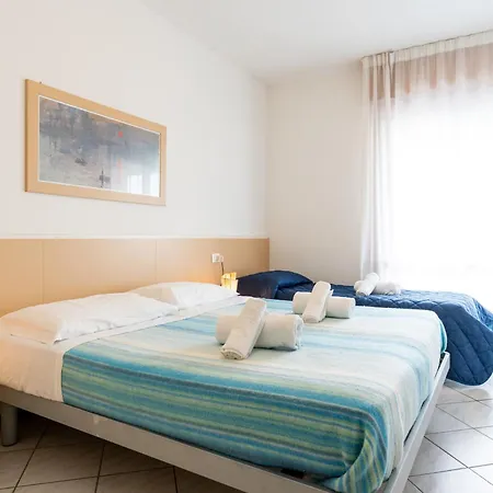 Residence Holiday Apartment *