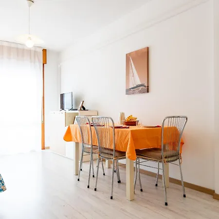 Residence Holiday Apartment *